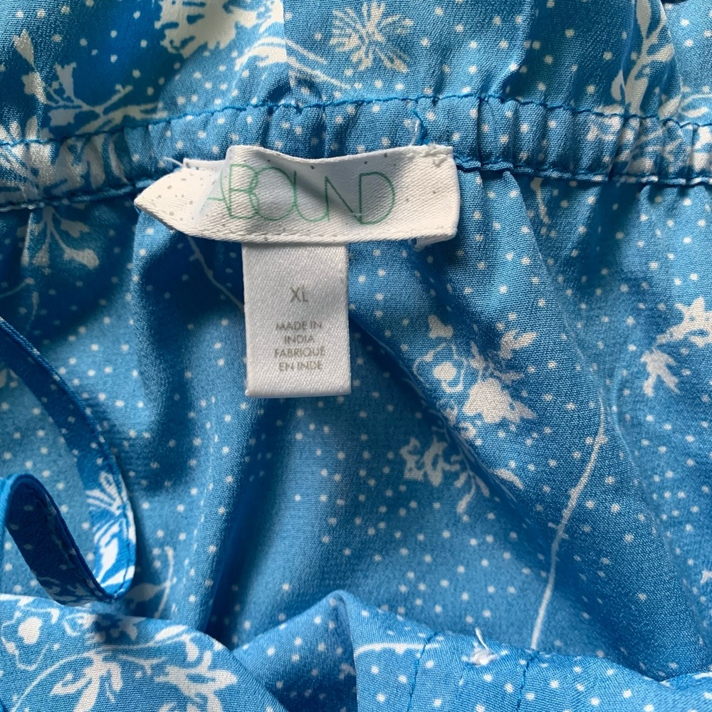 ABOUND Blue Tank - Picture 6 of 6